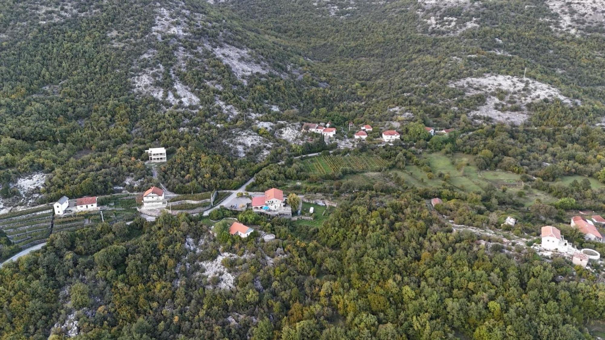 Skadar Lake Family Resort Rijeka Crnojevića Exterior foto